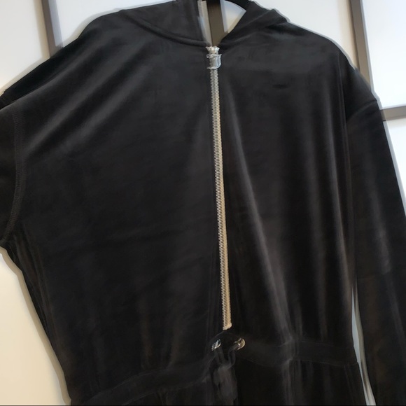 🆕Juicy Couture Romper - Picture 4 of 9